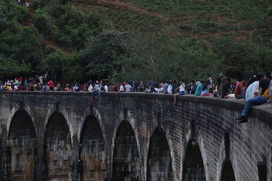 Nine Arches Bridge and surrounding area