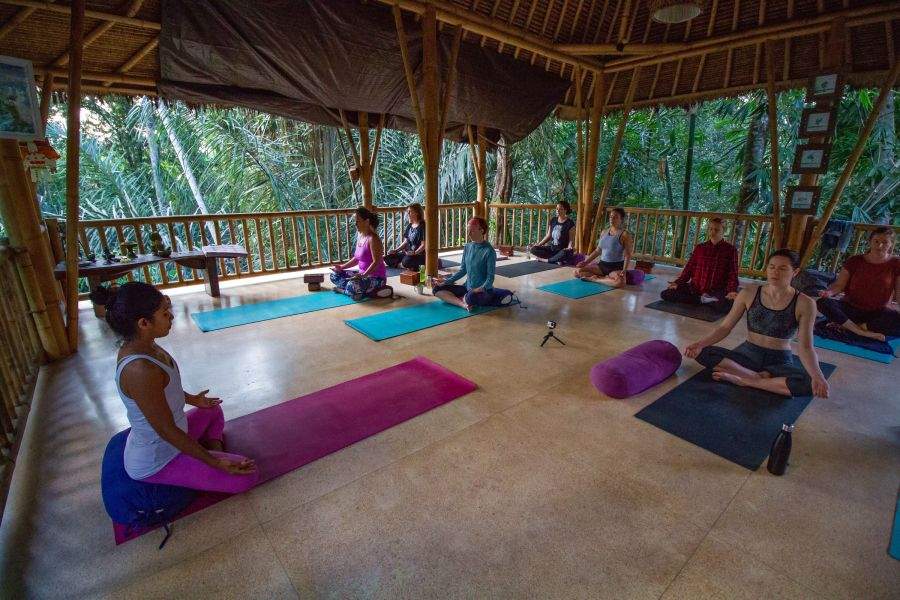 Yoga Unterricht Shanti Toya