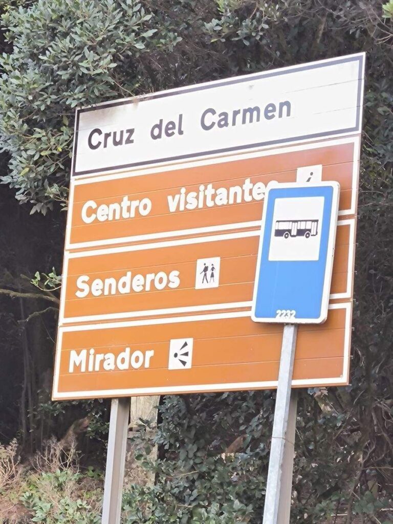 Cruz del Carmen Schild im Anaga Gebirge