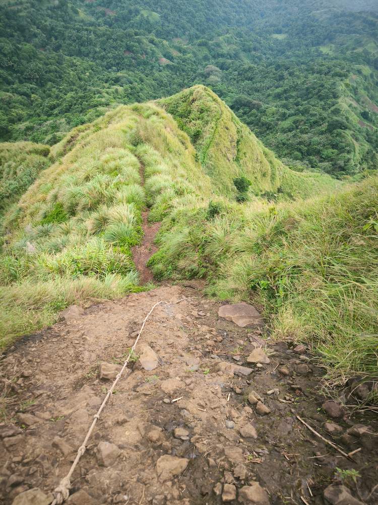 Kletterpassage auf dem Batulao-Trail